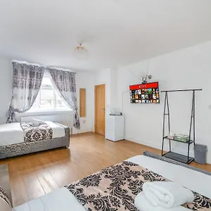 https://rd98bl-for-your-most-relaxed-cosy-stay-free-parking.yorkshirehotels.net